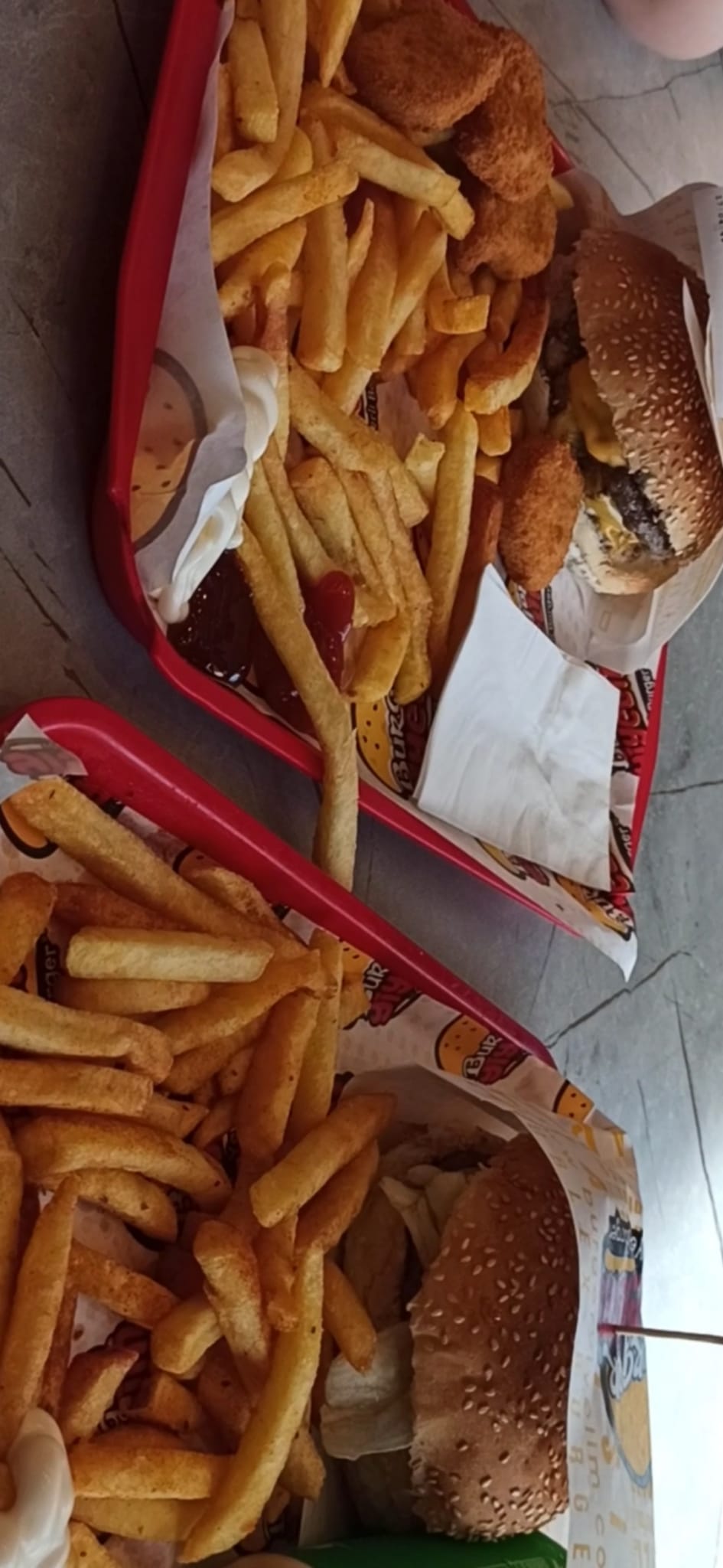 WhatsApp Image 2023-11-15 at 12.51.50 Burger Yiyelim à Istanbul