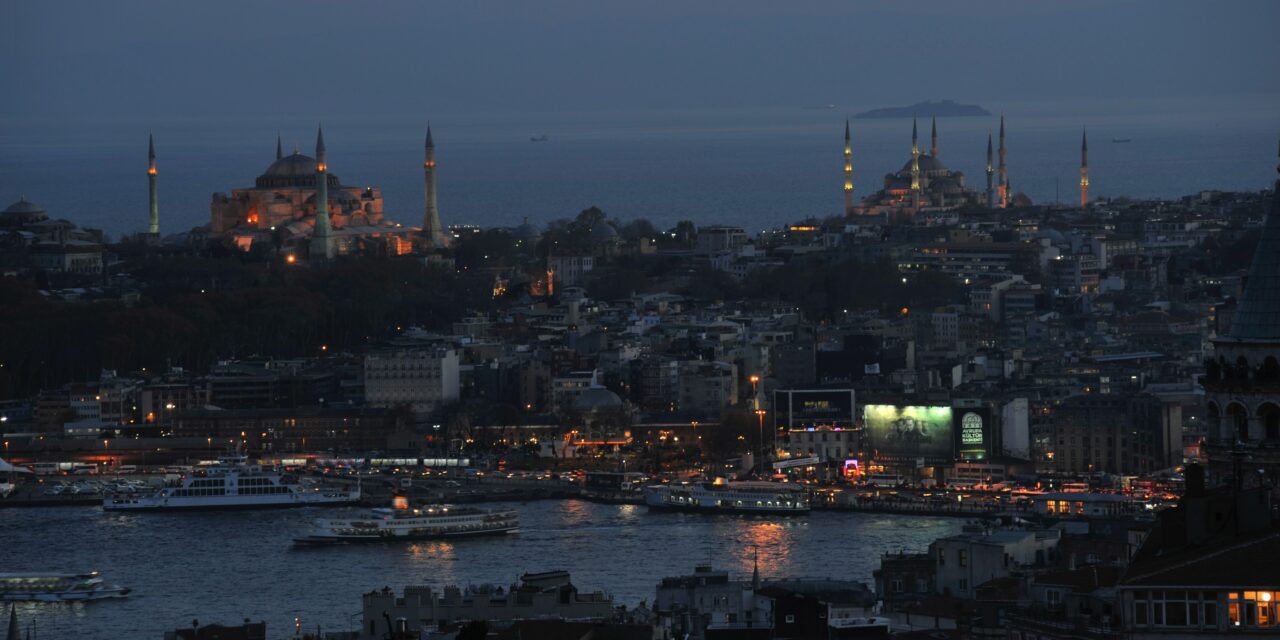 Exploration des Quartiers Cankurtaran et Sultanahmet à Istanbul: Découvrez 11 Joyaux Historiques et Culinaires