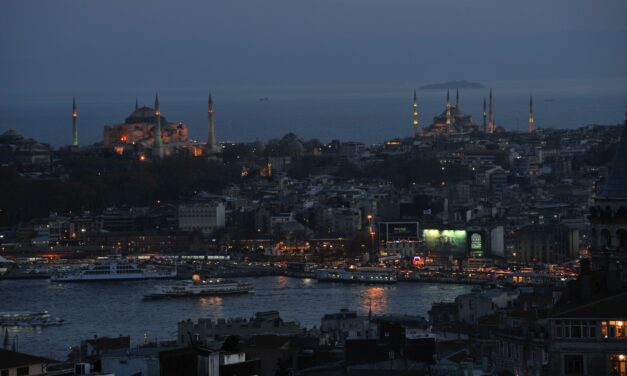 Exploration des Quartiers Cankurtaran et Sultanahmet à Istanbul: Découvrez 11 Joyaux Historiques et Culinaires