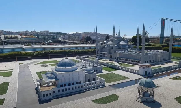 Miniatürk : Une Épopée Visuelle à la Découverte de l’Histoire Turque en Miniature