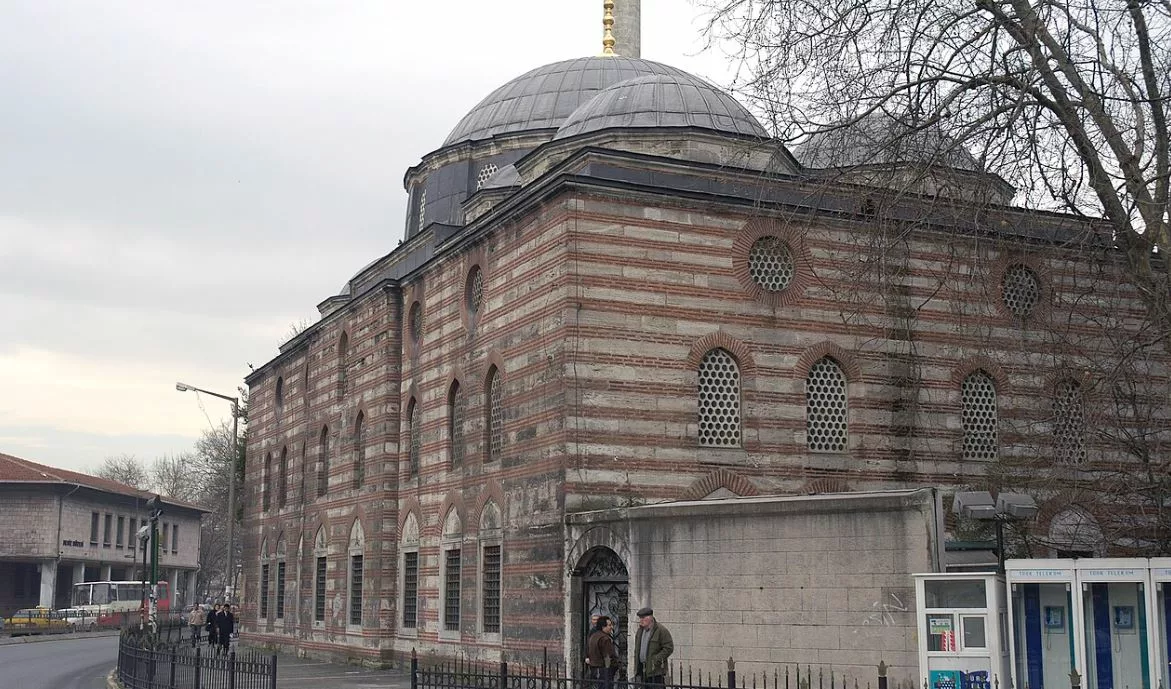 LA MOSQUÉE SINAN PACHA la Mosquée Sinan Pacha