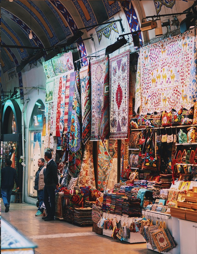 Eminönü & Sirkeci : mosquées, bazars et vie locale d’Istanbul 2025