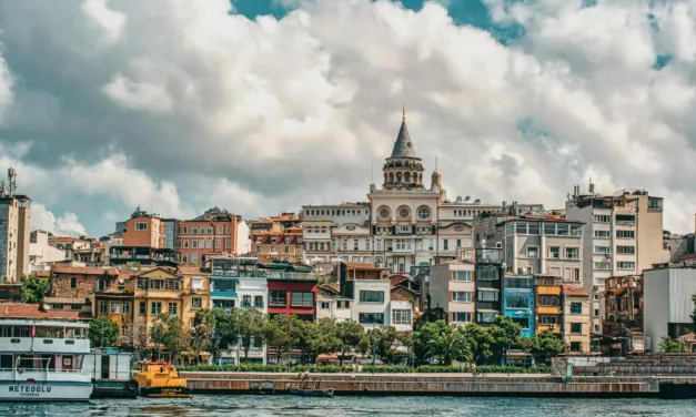 Azapkapı et Galata à Istanbul : 2 Quartiers Incontournables à Explorer