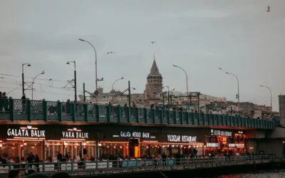 Karaköy et le Pont de Galata : 7 Incontournables à Découvrir dans ce Quartier Vibrant d’Istanbul