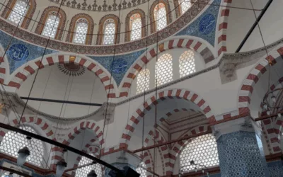 Mosquée de Rüstem Pacha Istanbul : chef-d’œuvre aux carreaux d’Iznik