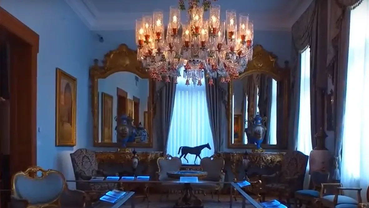 Musée Sakıp Sabancı Istanbul lustre