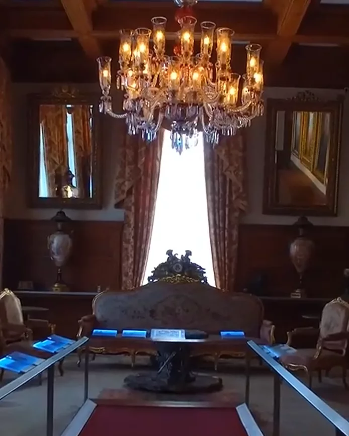 Musée Sakıp Sabancı Istanbul lustre