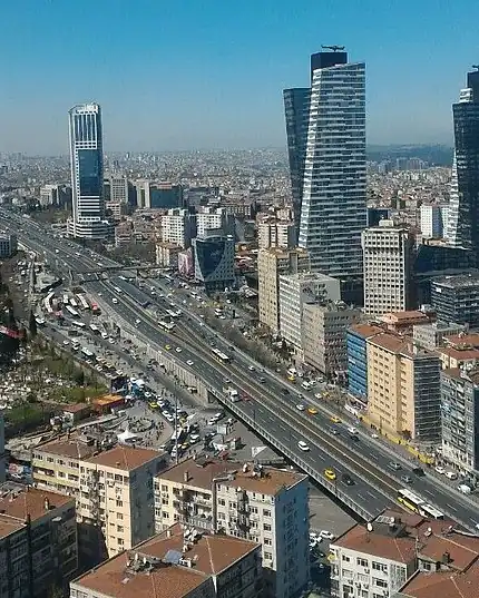 metrobus Mecidiyeköy